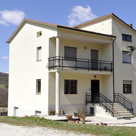 Aleanna Appartamenti Nocera Umbra Oda fotoğraf